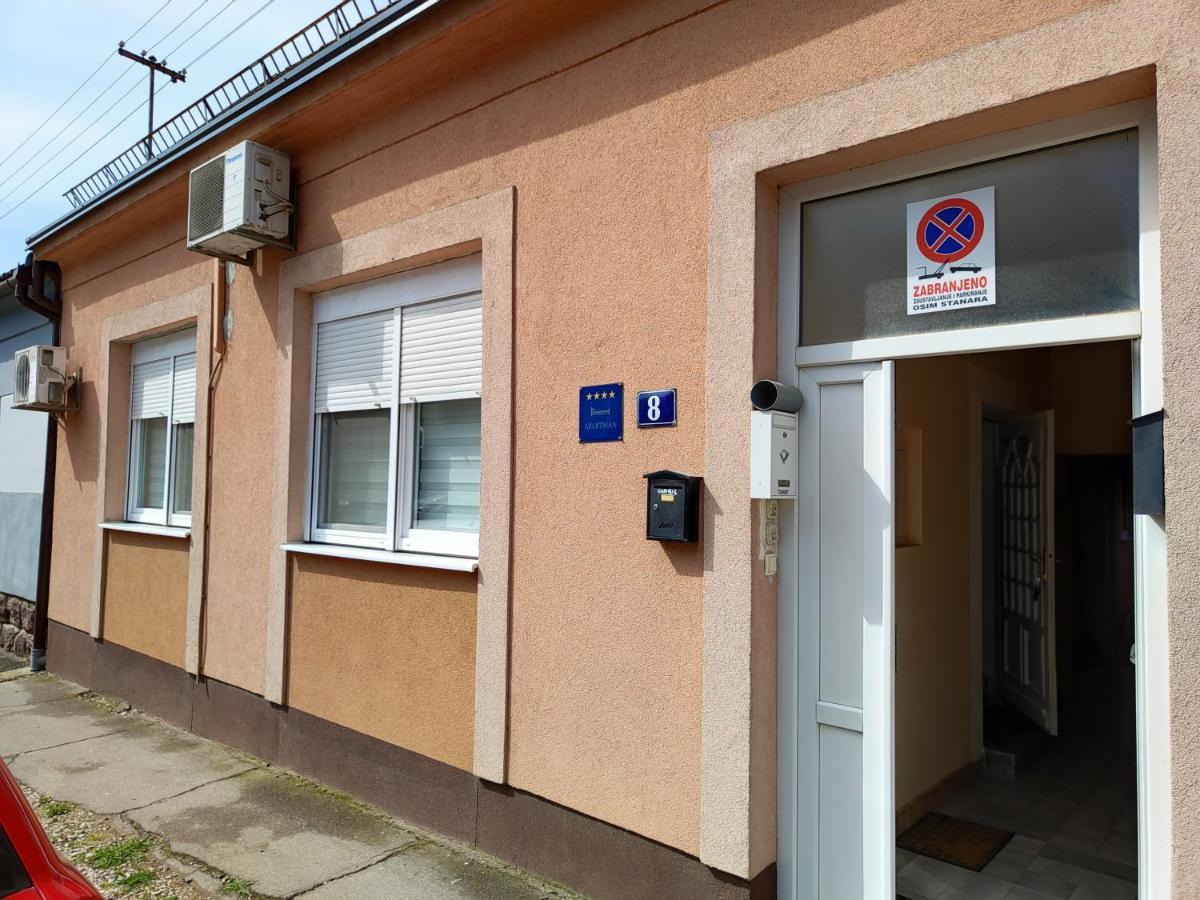 Apartamento Holy Ðakovo Exterior foto
