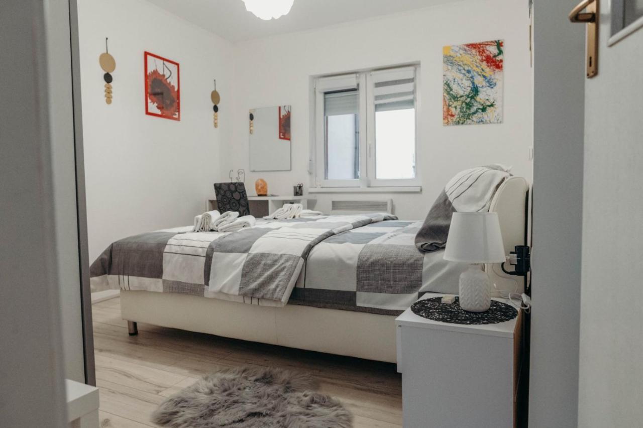 Apartamento Holy Ðakovo Exterior foto